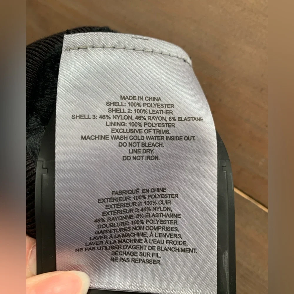 Moose Knuckles Cheever mittens lilac hint NWT